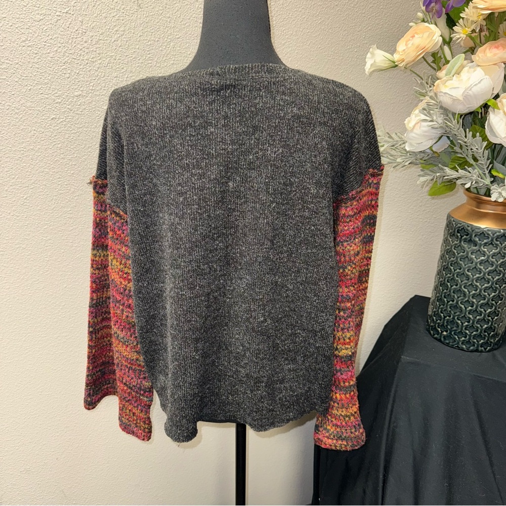 Blu Pepper Gray Knit Sweater Colorblock Multicolor Sleeves Boho M - Picture 3 of 7